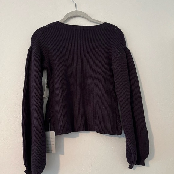 Maisie Peter Bishop Sleeve Sweater - Picture 4 of 8